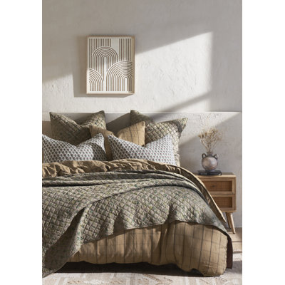 BRITTany SHAM, AUBERGINE, ROI