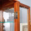 Vitrine de garde-manger avec charnière et cloison mobile pour cuisine