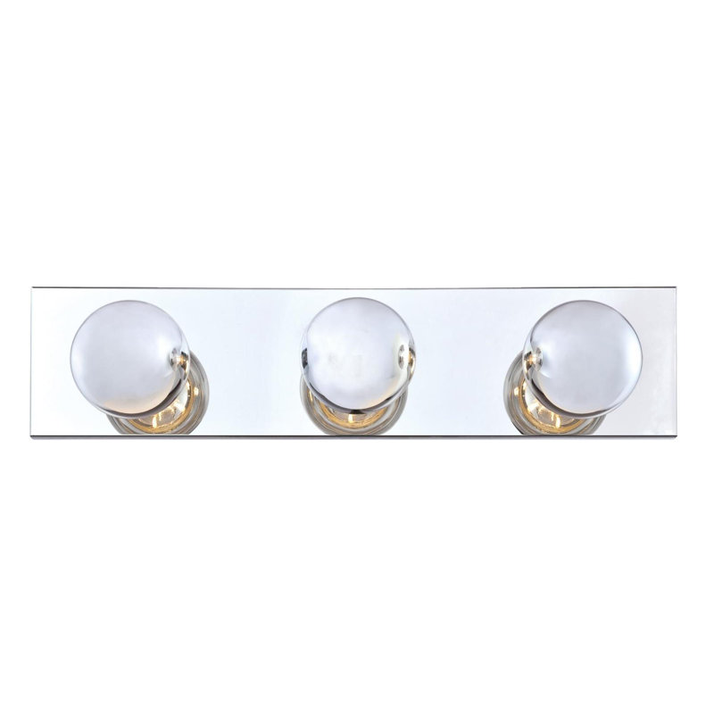 Barre d'éclairage de salle de bain trois lumières au fini chrome, H 4,5 po x l 18 po x P 2 po, Chrome chrome, Trois lumières