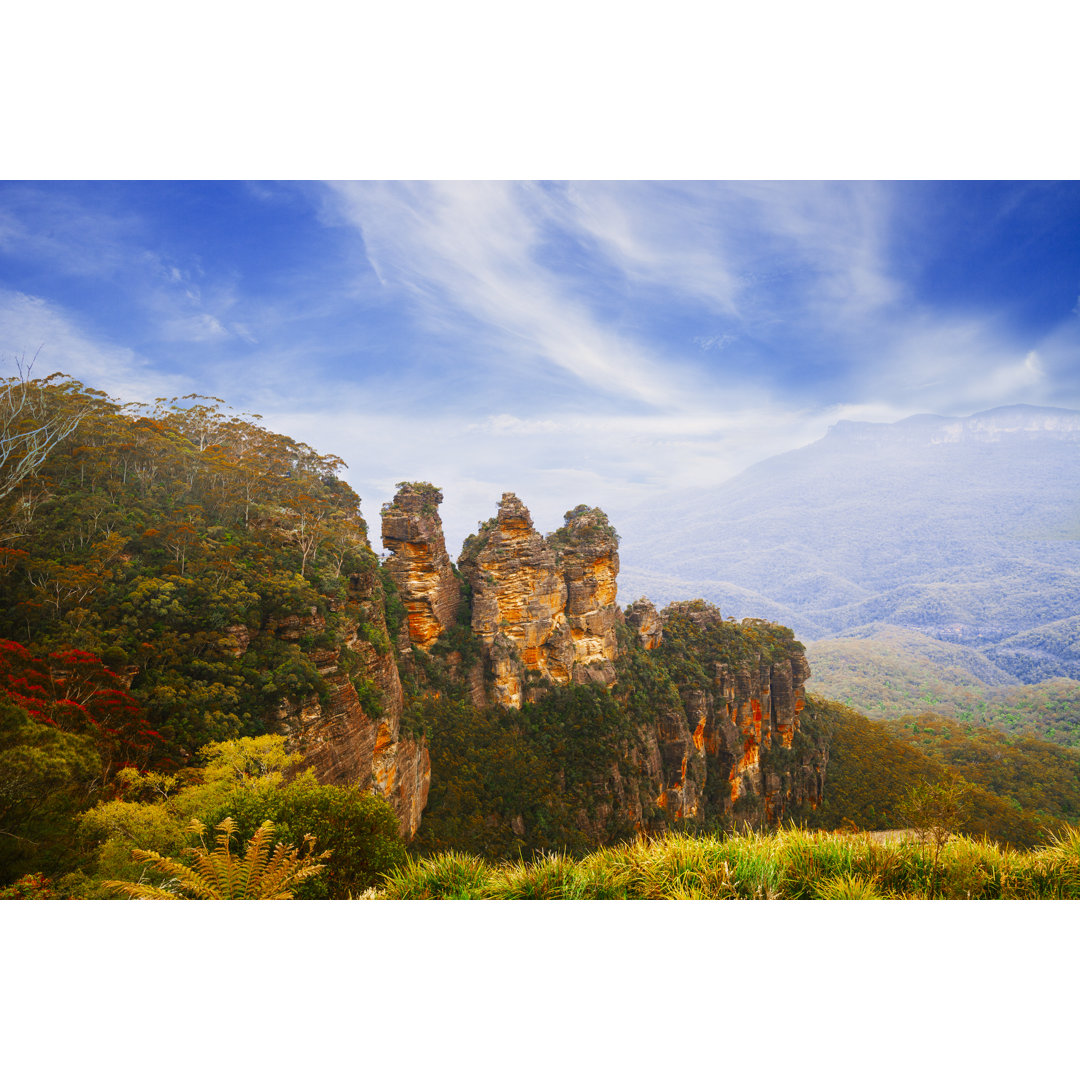 Three Sisters At Blue Mountains von Stellalevi - Kunstdrucke auf Leinwand ohne Rahmen