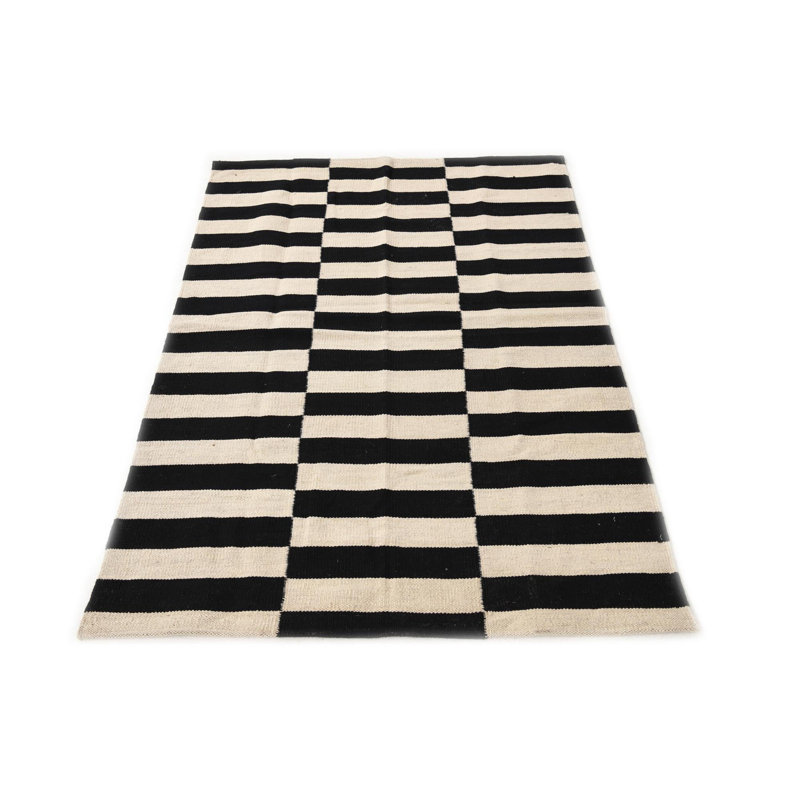 Tapis noir et blanc Murtagh