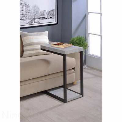Table à collation en ciment avec cadre noir