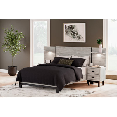 Vessalli Panel Bed with Extensions by 17 Stories