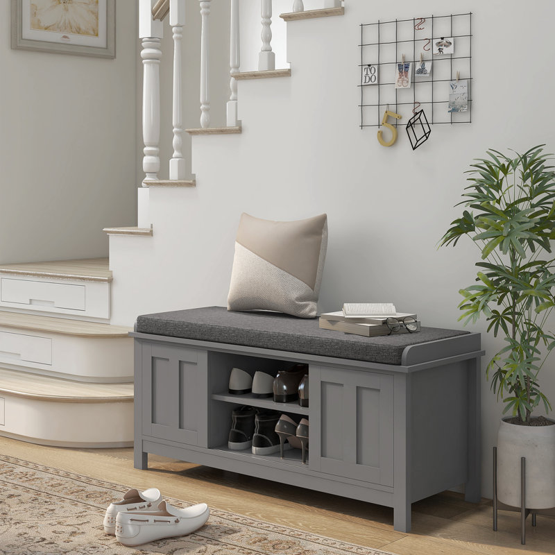 Armoire de rangement à chaussures de qualité supérieure Nayshaun avec banc rembourré, portes coulissantes - peut contenir 10 paires