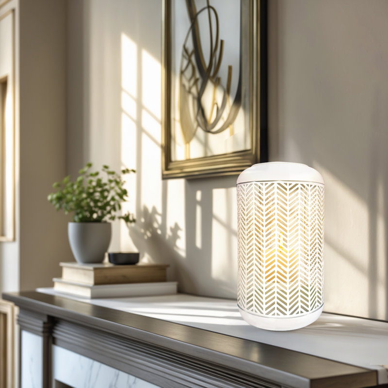 Lanterne en métal, H 4,45 po x l 4,45 po x P 7,48 po