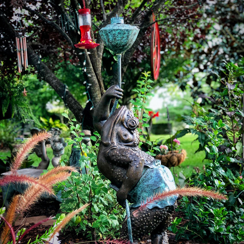 Bronze Whimsical Frog Fountain