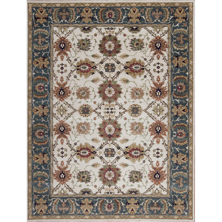 Mahal Hand Knotted Wool Area Rug