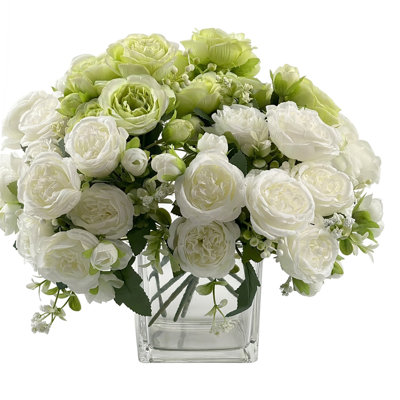 Fleurs artificielles rétro avec fausses pivoines