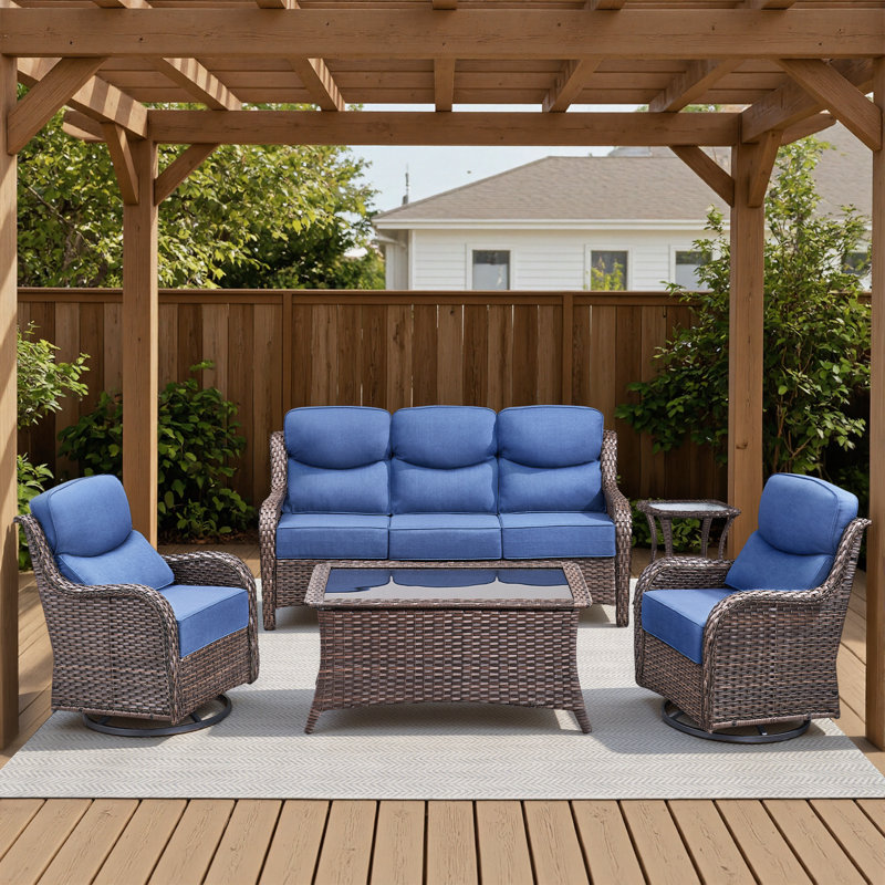 Ensemble 5 pièces de canapé de patio et de chaises pivotantes en osier avec table basse, Bleu, Brun