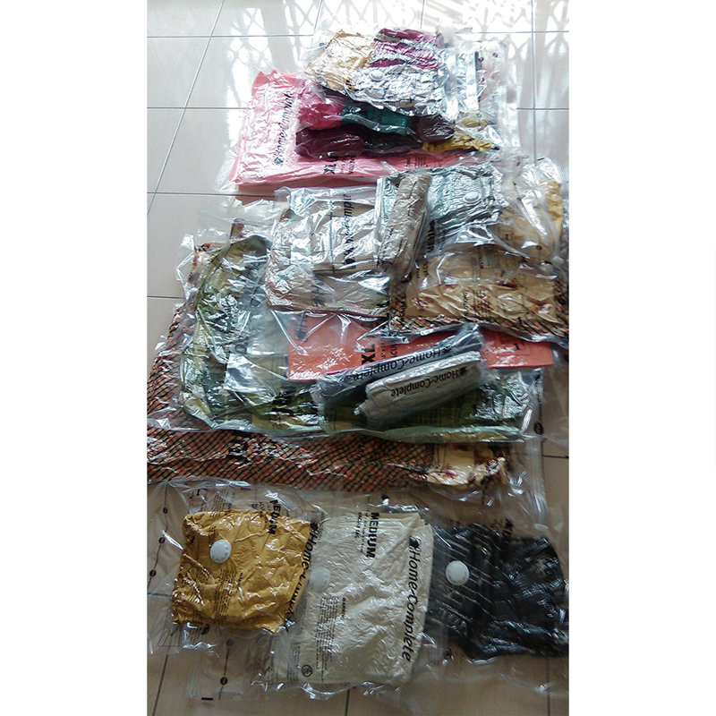 25 Vacuum Storage Bags - Compression Packs for Storing Clothes and Linens - Airtight Space-Saving Bags in 4 Sizes with Pump