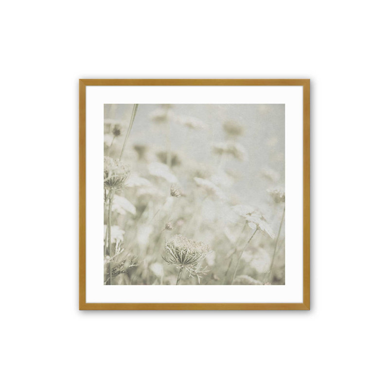 «Pastel Wildflower Whispers II», reproduction sur toile , H 13,75 po x l 13,75 po, Or