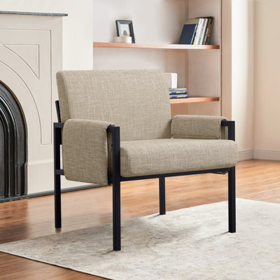 Chaise en bois massif avec accoudoirs