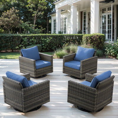 Chaises de patio berçantes pivotantes en osier avec coussins Ingvald (ensemble de 4)