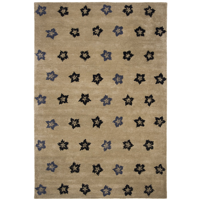 Soho Hand Tufted Wool Floral Rug, Rectangle 2' x 3'