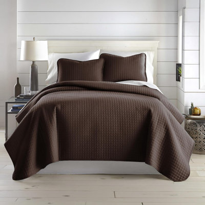 Ensemble de courtepointe surdimensionnée Vilano de Southshore Fine Linens, literie matelassée légère en microfibre doublement brossée et 2 taies d'oreiller king, king/california king, brun chocolat