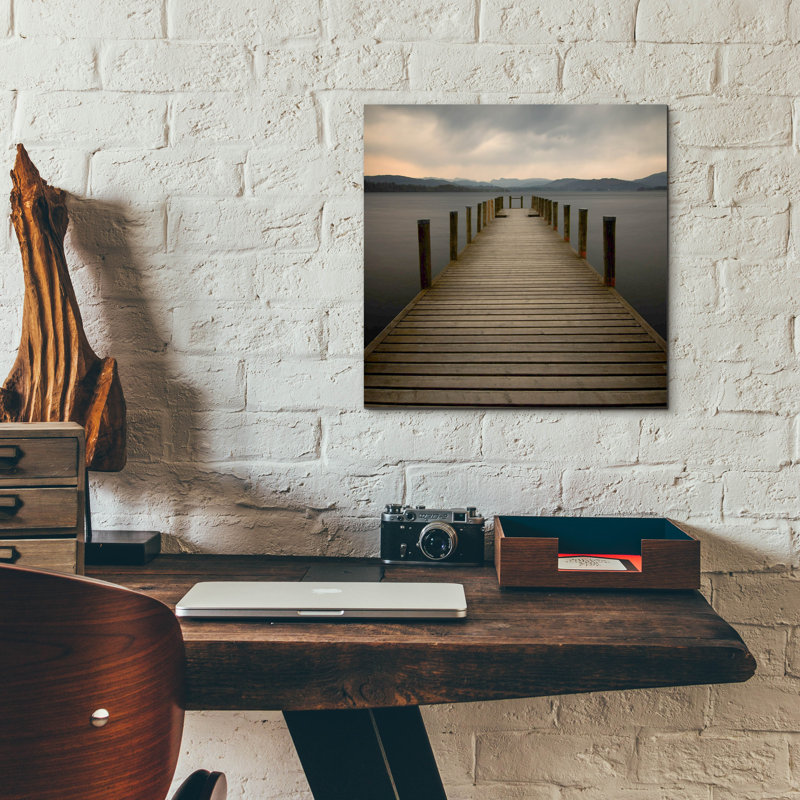«Lakeside Pier» par Tom Quartermaine, acrylique, H 12 po x l 12 po x P 0,13 po