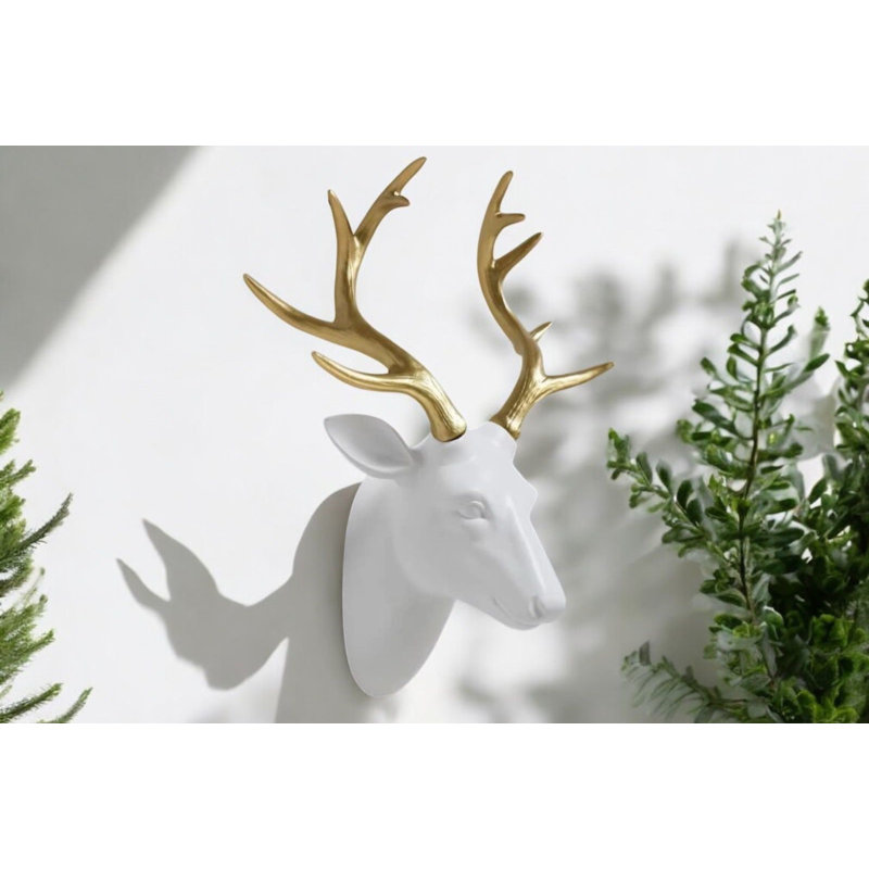 Jaffrey Figurines & Sculptures, White