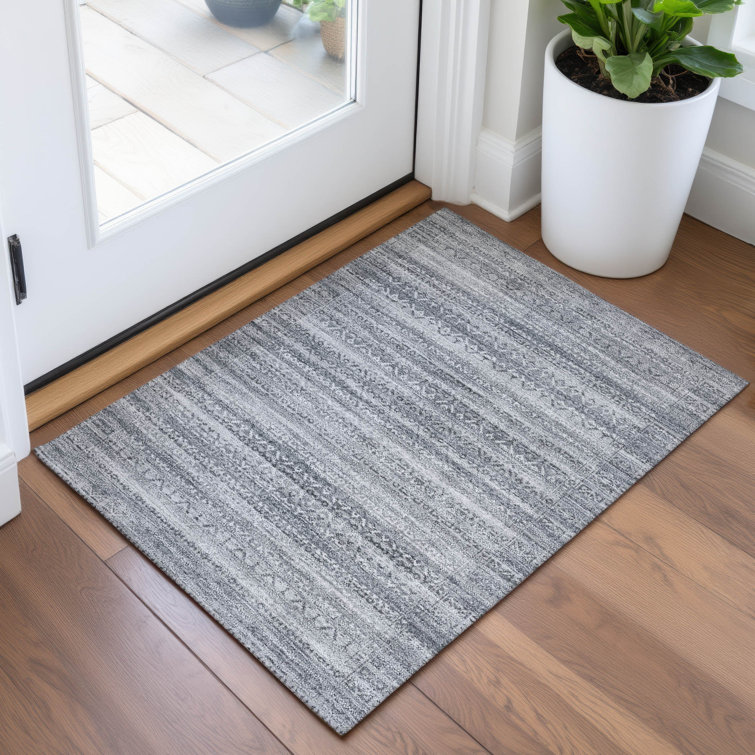 Tapis intérieur / extérieur gris lavable à la machine Xhevrie