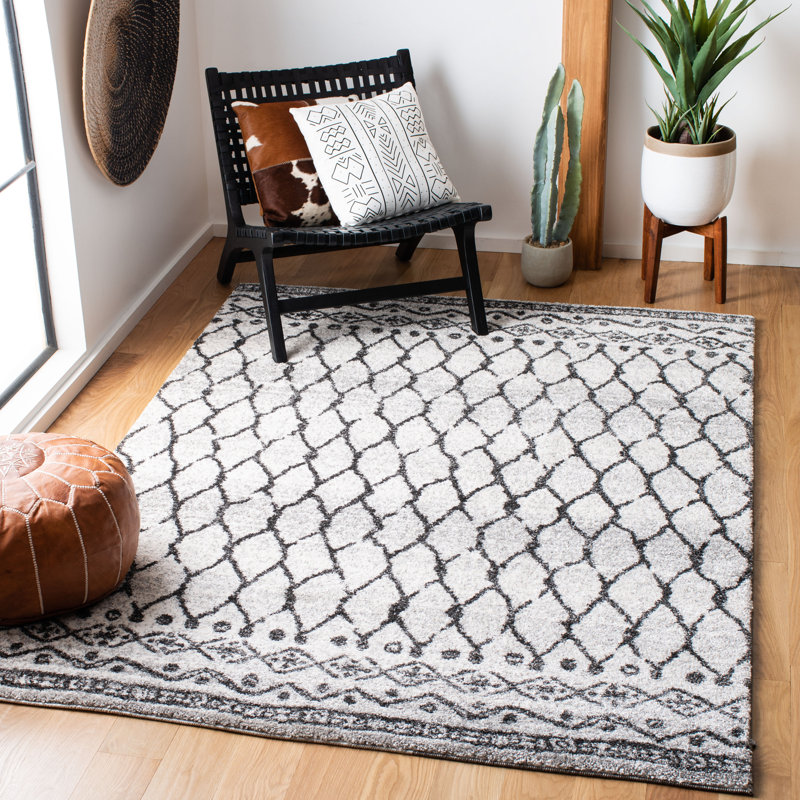 Tapis ivoire / noir Kailani, Rectangle 5 pi 3 po x 7 pi 7 po