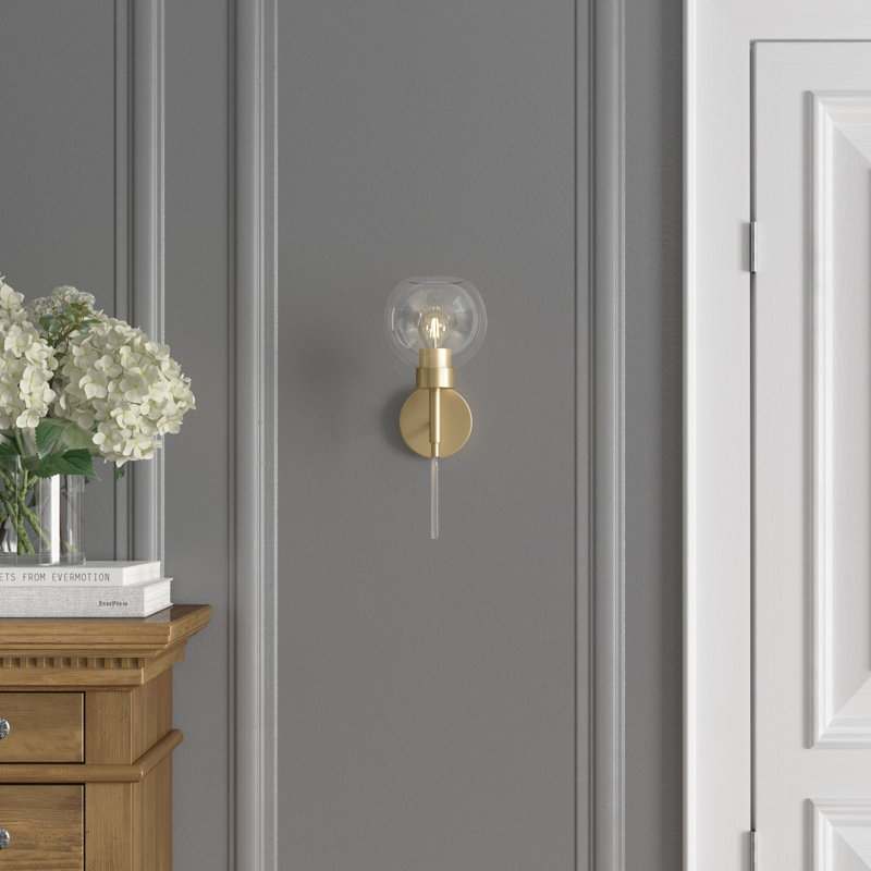Katarina Steel Wallchiere