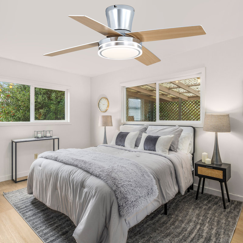  Ventilateur de plafond encastré chromé intelligent de 44 pouces avec lumière, télécommande et commande APP, moteur à courant continu, ventilateur réversible silencieux à 6 vitesses pour le salon de la chambre à coucher