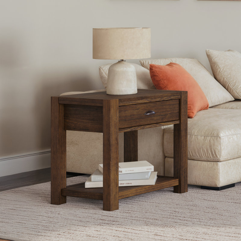 Table de bout en bois massif Montauk, Noyer rustique