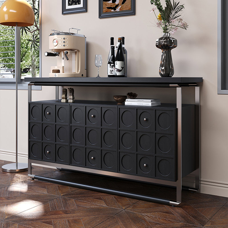 Armoire d'entrée française, Noir