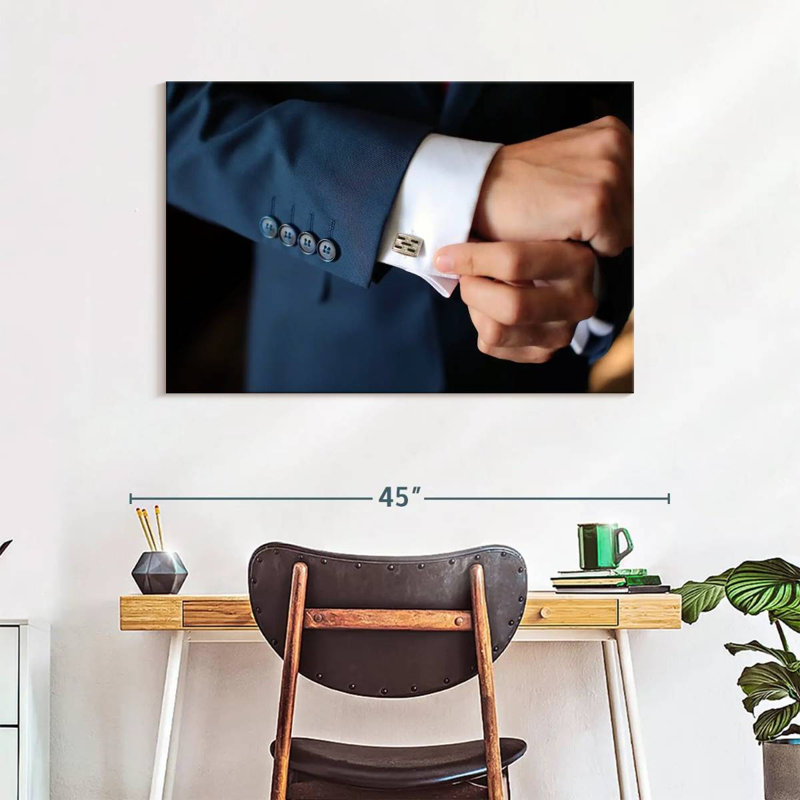 Shuttleworth Groom Cuff, 26" H x 39" W