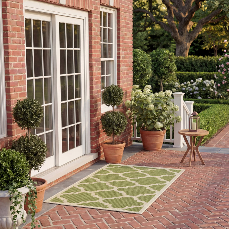 Arneshia Geometric Green Indoor / Outdoor Area Indoor/Outdoor Area Rug, Rectangle 2' x 3'7"