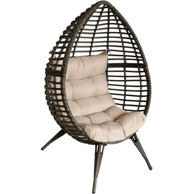 Wicker Outdoor Lounge Chair