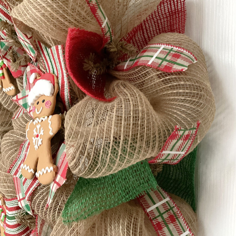 Christmas Wreath with Gingerbread Men, 24 Inch