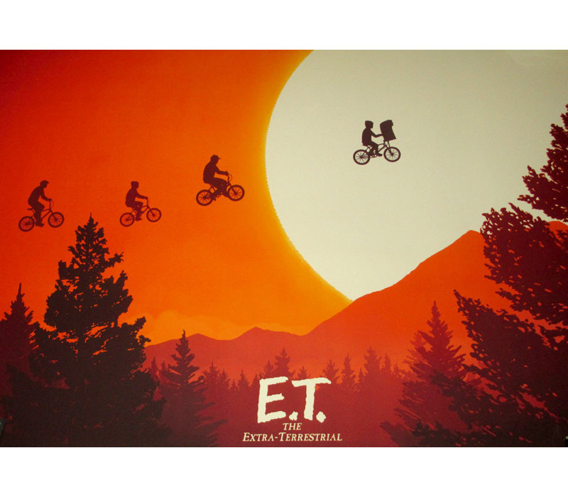E.T. L'extra terrestre, H 28 po x l 40 po