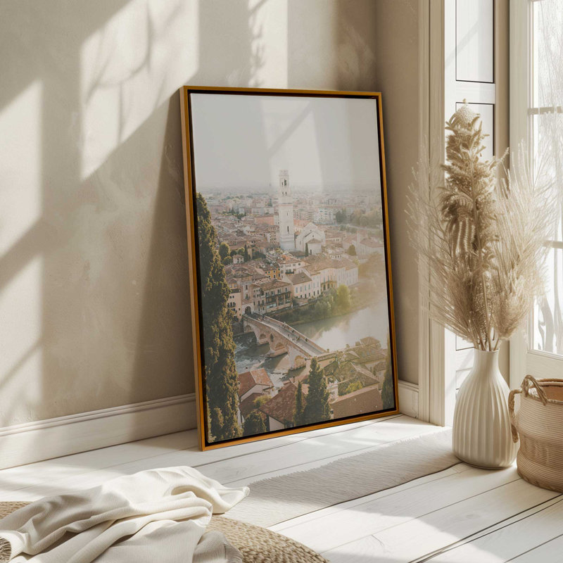 Impression sur toile Scenic Heights, H 30,75 po x l 20,75 po x P 1,75 po, Cadre flottant blanc opaque