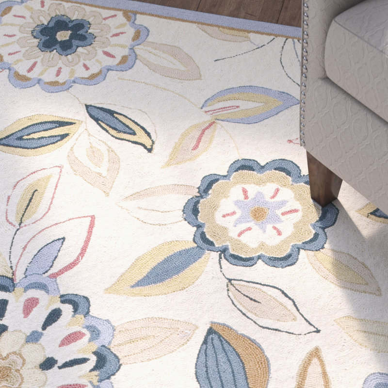 Hollander Hand-Hooked Wool Ivory Area Rug, Rectangle 2'6" x 4'