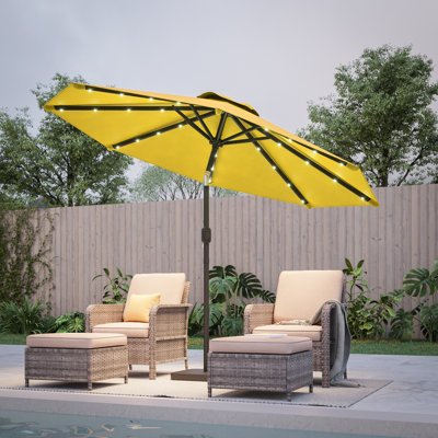Parasol de marché 9 pi avec lumières DEL, cadre de table résistant aux intempéries