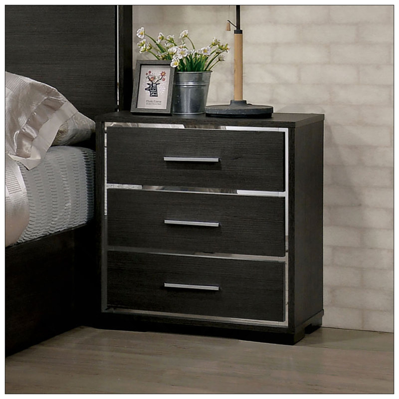 Élégante table de chevet moderne avec finition gris chaud et garniture chromée pour les chambres contemporaines, fabrication en bois massif durable.
