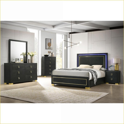 Ensemble de chambre à coucher grand lit 3 pièces avec 2 tables de chevet, tête de lit contemporaine à DEL noire et accents dorés | Bois d'ingénierie, mélamine, métal | Lits standard