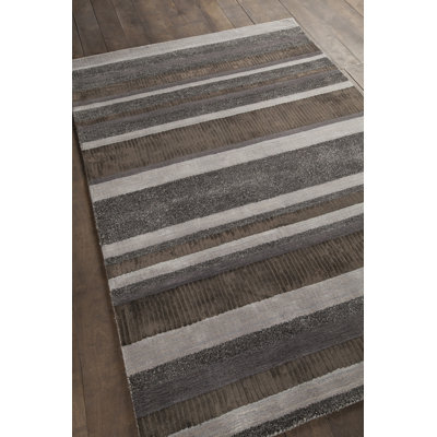 Tapis rayé fabriqué à la main tissé à plat brun Youngquist