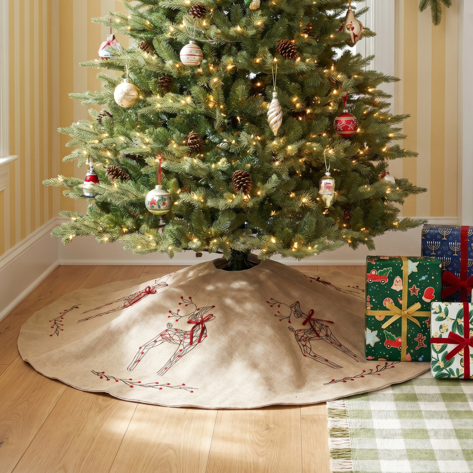 Johnone Embroidered Burlap Tree Skirt