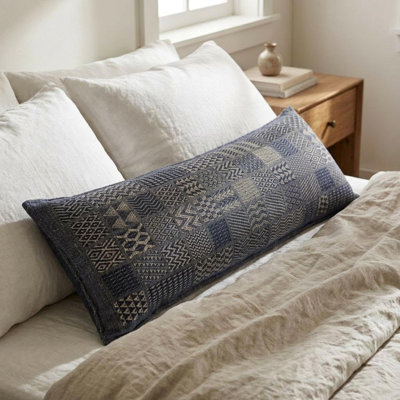 Coussin en coton tissé à la main Artisan - blocs indigo - 16 po x 48 po