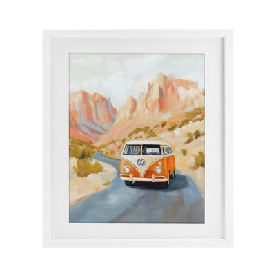 «Van Life Desert Canyon», impression sous verre encadrée, design par The Prints Vibe