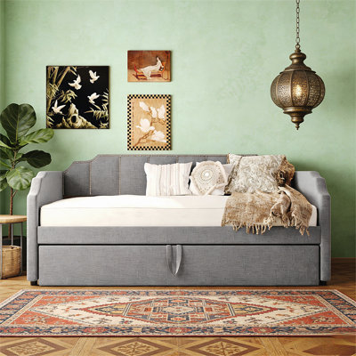 Upholstered Daybed with Pop-Up Trundle and USB Charging Ports, Perfect for Modern and Space-Efficient Living