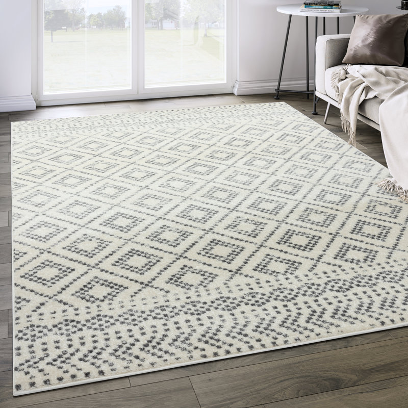 Nezihe Geometric Indoor Rug, Rectangle 6' x 9'