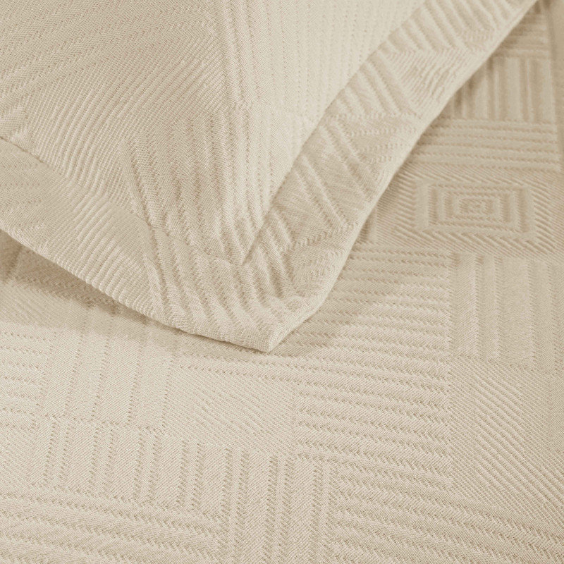 Scotia 100% Cotton All-Season Geometric Fret Jacquard Matelasse Bedspread/Coverlet Set, Queen Bedspread + 2 Shams, Ivory