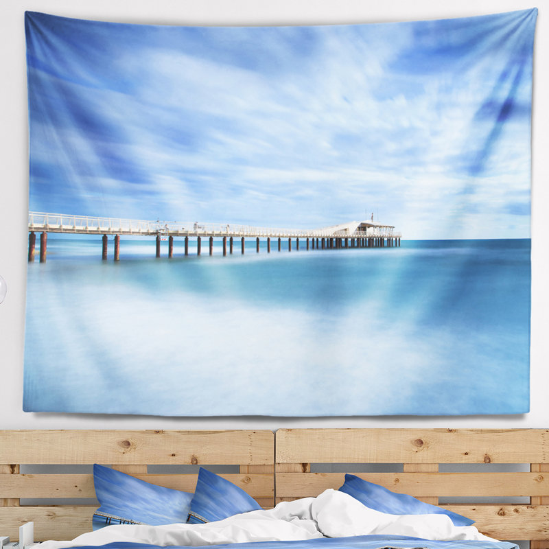 Tapisserie «Seascape Pier Infinite to Blue Sea», H 32 po x l 39 po