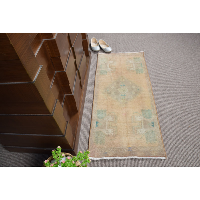 Vintage Beige Turkish Oushak Wool Rug: Ideal Antique-Style Decor for Entry or Living Room