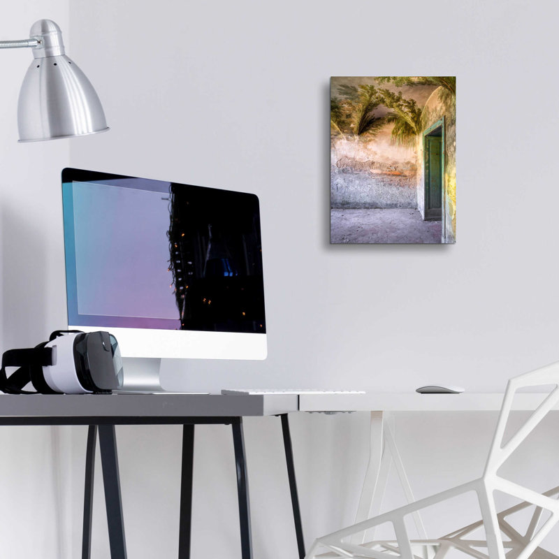 «Tropical Room» par Roman Robroek, H 16 po x l 12 po x P 0,13 po