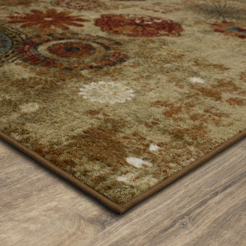 Tapis beige à motif floral Niamalika, Rectangle 7 pi 6 po x 10 pi
