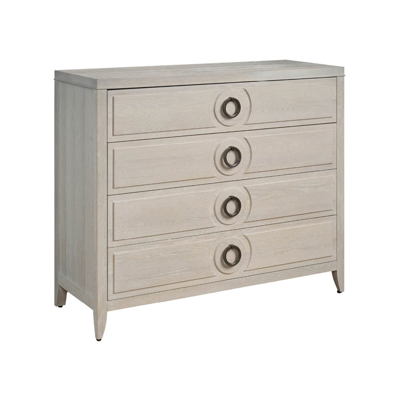 Lizmore Chest