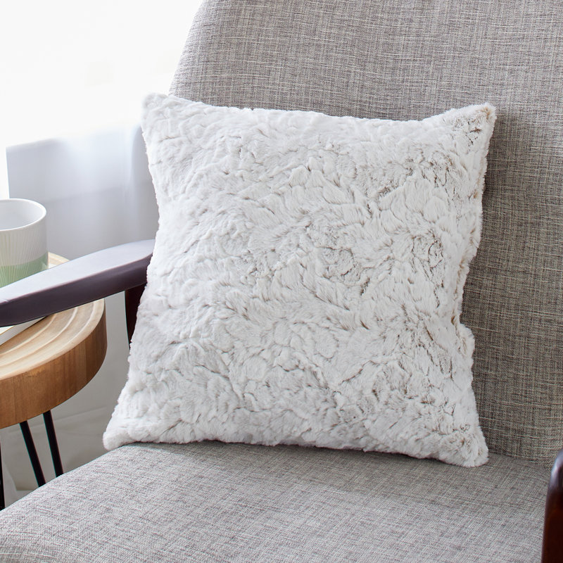 Coussin intérieur en fausse fourrure, Fauve Fauxchilla, 6 po x 24 po